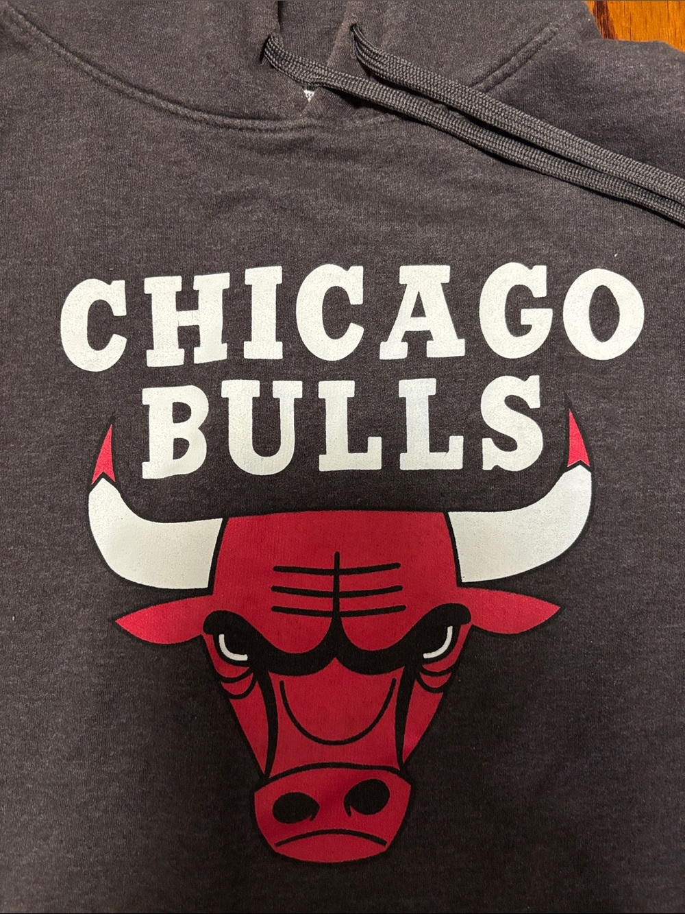Vintage Majestic Chicago Bulls Basketball Gray Hoodie Size: 2XL - Picture 2 of 5